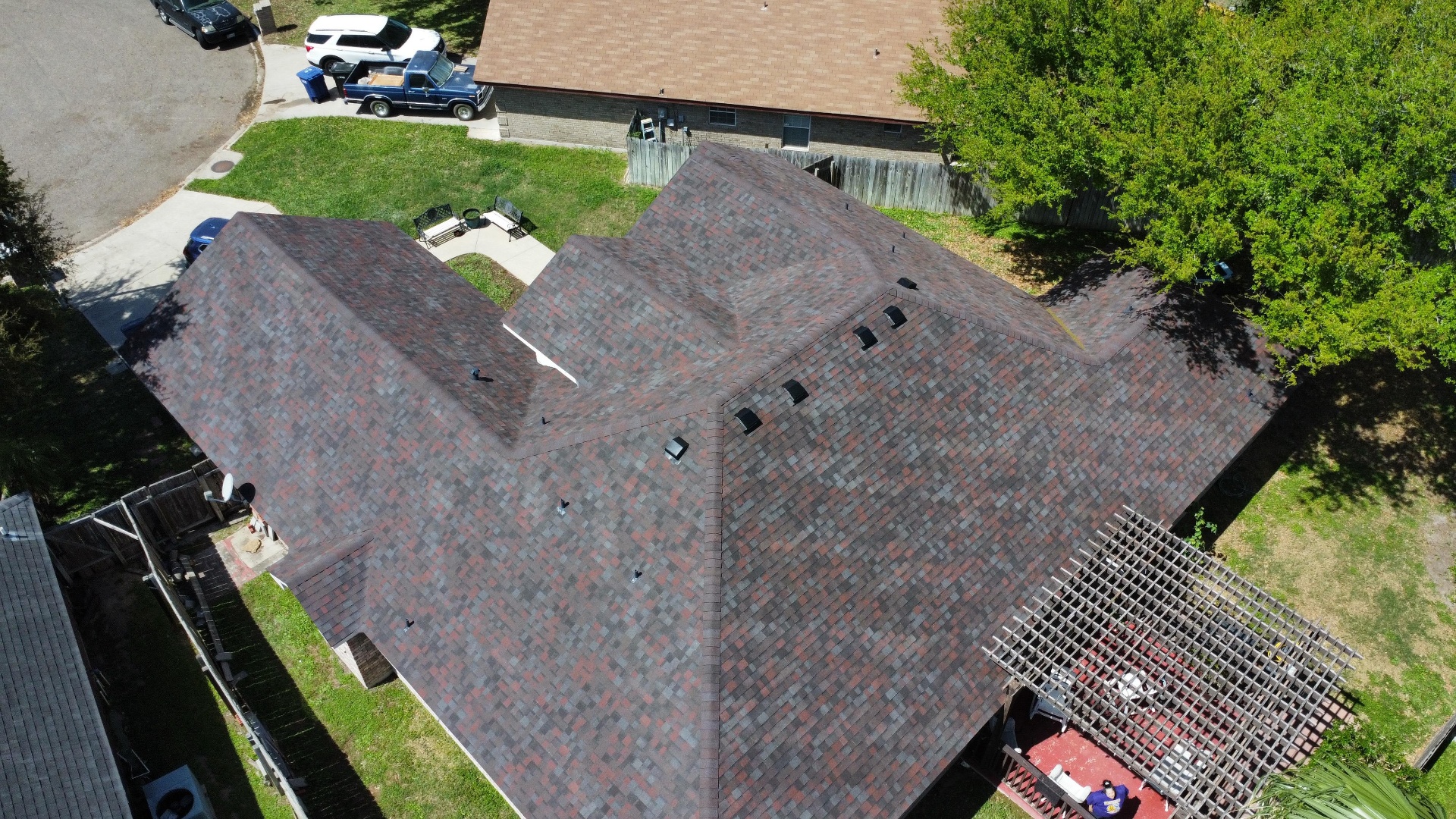 Roofing contractor McAllen