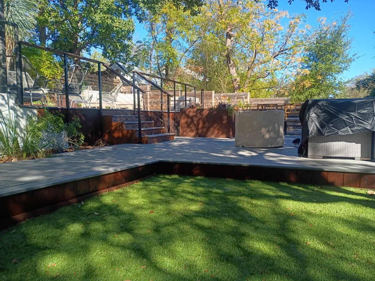 backyard patio contractors